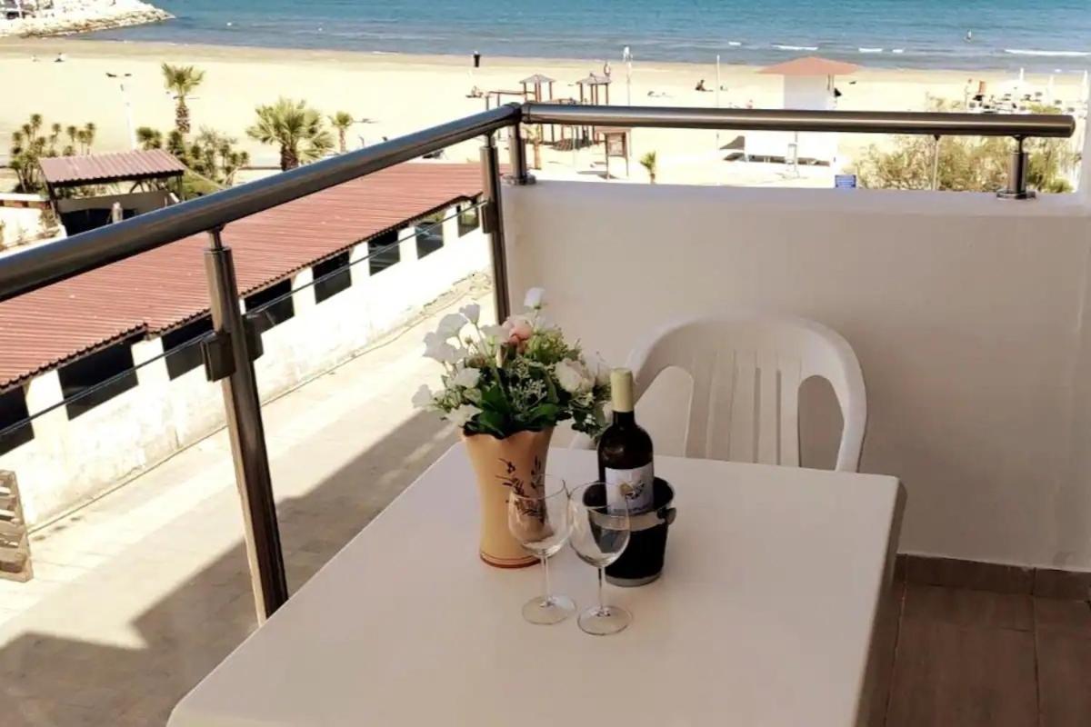 Beach Apartment Mackenzie, Lárnaca Exterior foto